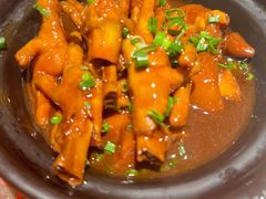 猪蹄凤爪煲-恭喜上堓砂锅焗·海鲜大排档(闵行龙湖店)