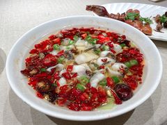 青麻椒酸菜鲑鱼-品悦酒店(三林古镇店)