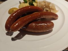 -LENBACH兰巴赫西餐啤酒坊(大连东港店)