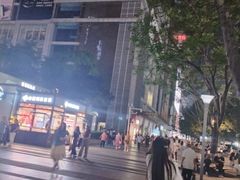 -观音桥步行街