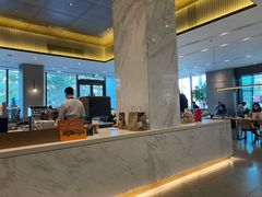 -星巴克臻选(深圳龙华红山天虹店)