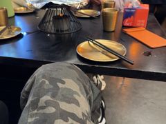-何师烧烤Pro ·江湖川菜·小龙虾·精酿(太古里旗舰店)