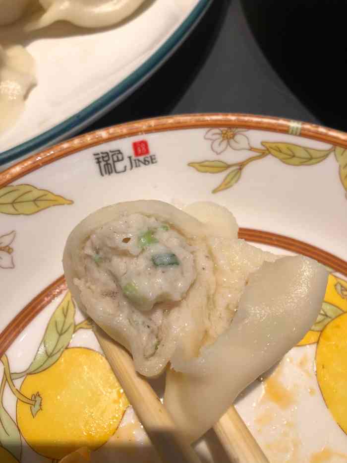 锦色烧鹅·鲜界鲅鱼水饺(大里路店)-"从大理路过的时候就总看到外面亮