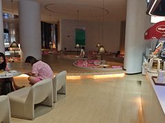 -涨巢·潮玩水疗局