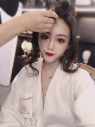 点击看大图 -艾米丽婚纱礼服