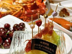 -雍容荟活帝王蟹活龙虾自助(苏宁旗舰店)