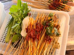 -拈签一笑黄牛肉辣卤串串