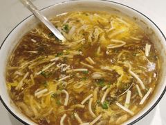 酸辣汤-老人和饭店(淮海中路店)