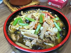 -有红鸡毛店·川菜(建设路店)