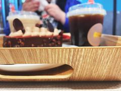 -Dough&Joe团憩(瑞虹天地月亮湾店)