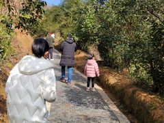 -梅岭月亮湾山体公园