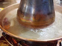-琥珀老六龙虾(四里河店)