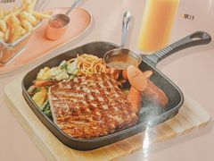 -半秋山西餐厅(范湖万达广场店)