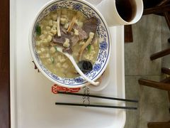 -陕西名小吃(T3航站楼一店)