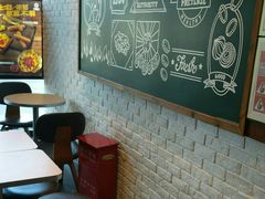 用餐区-汉堡王(房山绿地缤纷城店)