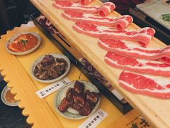一米长盘牛五花-犟牛家·榴莲烤肉(五棵松店)