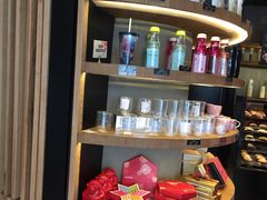 零售区-星巴克(西藏路店)