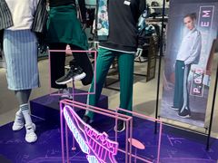 -阿迪达斯(武林银泰三叶草店)