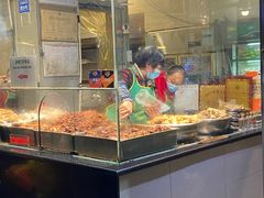 面包甜点陈列柜-老黄记手撕烤兔(玉林街店)