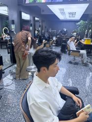 -藤野造型专业烫染接发
