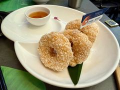 炸虾饼配泰国梅子酱-帕蓝·暹罗料理(大学路店)