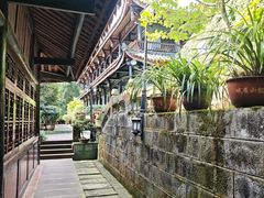 -峨眉山报国寺