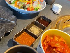 -铭牛烧肉·和牛海鲜自助(高新月牙湖店)