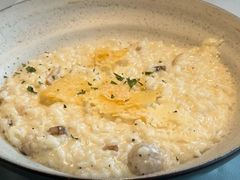 -MONICH牛排融合餐厅(和义大道购物中心店)