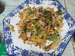 -蜗牛小馆醉乡民谣云南菜(惠新西里店)