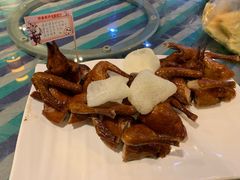 金牌红烧乳鸽-兰桂坊粤泰美食(较场西店)