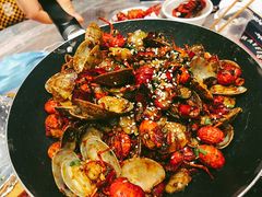 -巴厘龙虾·榜首油焖大虾(音乐学院·沿江酒馆店)