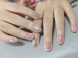 -艾珂·美甲美睫