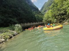 -重庆神龙峡漂流