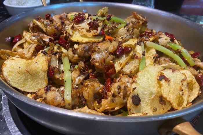 环境:挺讨喜的环境,现代简约风!