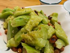 拍黄瓜-亿牌牌东北烧烤(怀特店)