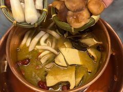 -慢丽江·云南野生菌土鸡锅(付家庄店)