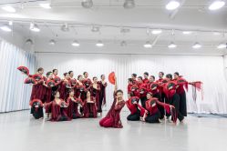 -深舞形体民族舞蹈工作室