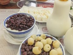 -周大娘牛乳(旧寨古村总店)