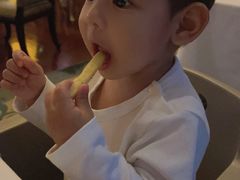 -龙虾酒吧扒房(宁波香格里拉店)