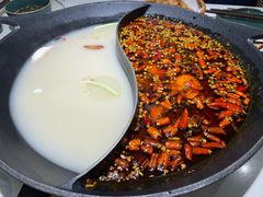 双拼锅底-新辣道鱼火锅(上地华联店)