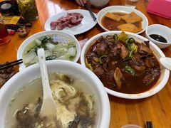 -山里人家土菜馆(茅山店)