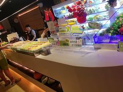 -涨巢·潮玩水疗局