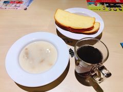 奶油蘑菇汤-豪客来牛排(海沧阿罗海店)