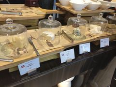 -圣丰索菲特·2 On 988 Café 自助餐厅