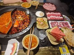 -宽板凳老灶火锅(台湾街店)