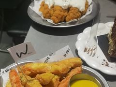 -W COLLECTIVE  DESSERT SHOP