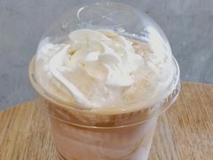 九州草莓丝绒拿铁-瑞幸咖啡(稻兴环球科创中心店)