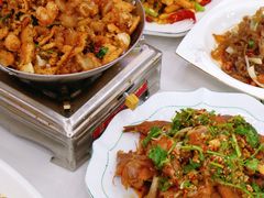 -丹水桥地锅鱼·翘嘴鲌·地方特色全鱼宴(丹江口大坝店)