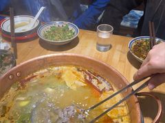 -洱火云南酸菜牛肉火锅(石景山当代商城店)