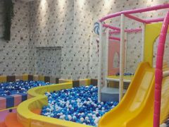 -丽池宫韩式汗蒸会馆(华灯坊店)